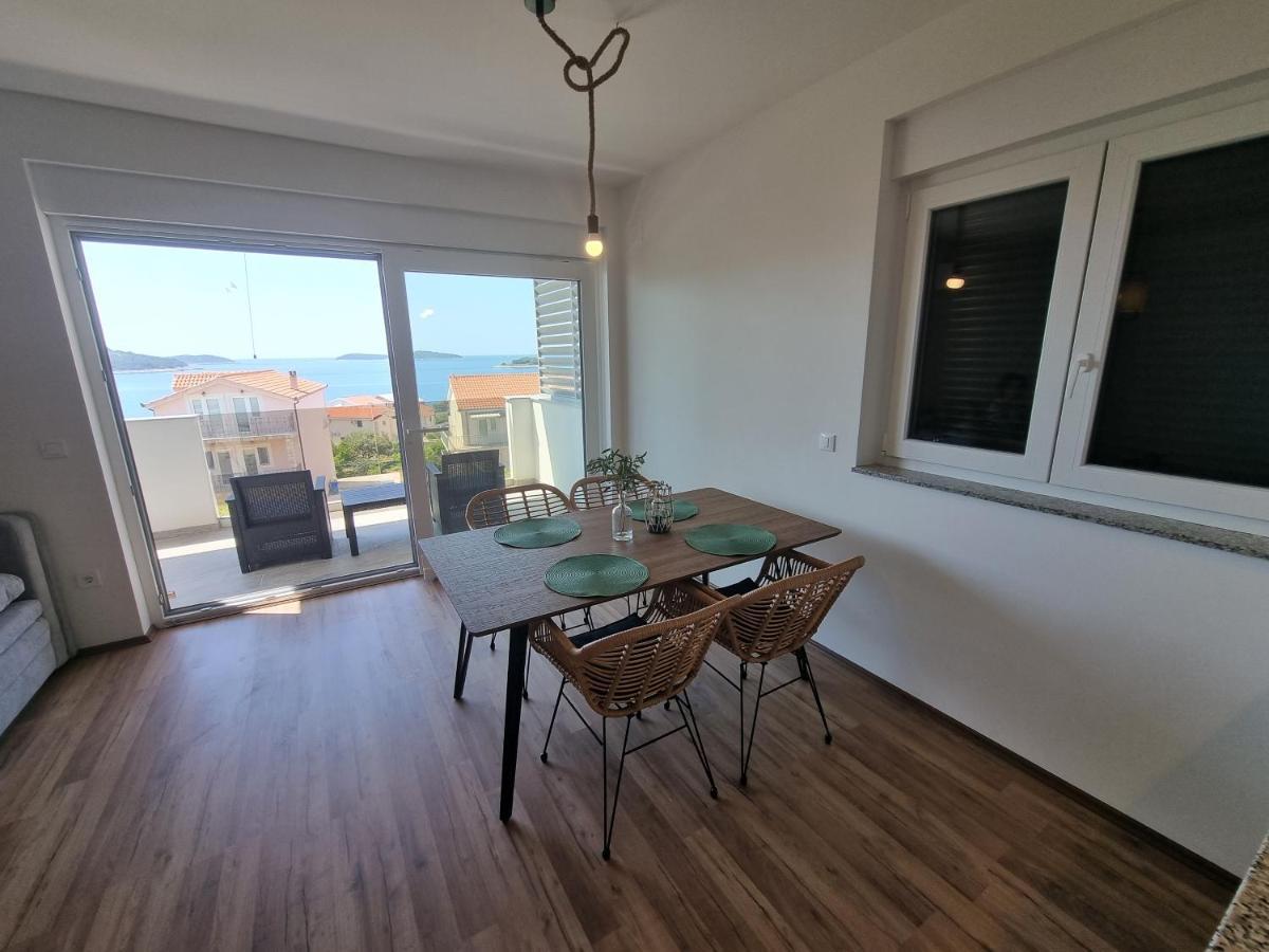 Sea View Apartment Rogoznica  Exterior photo